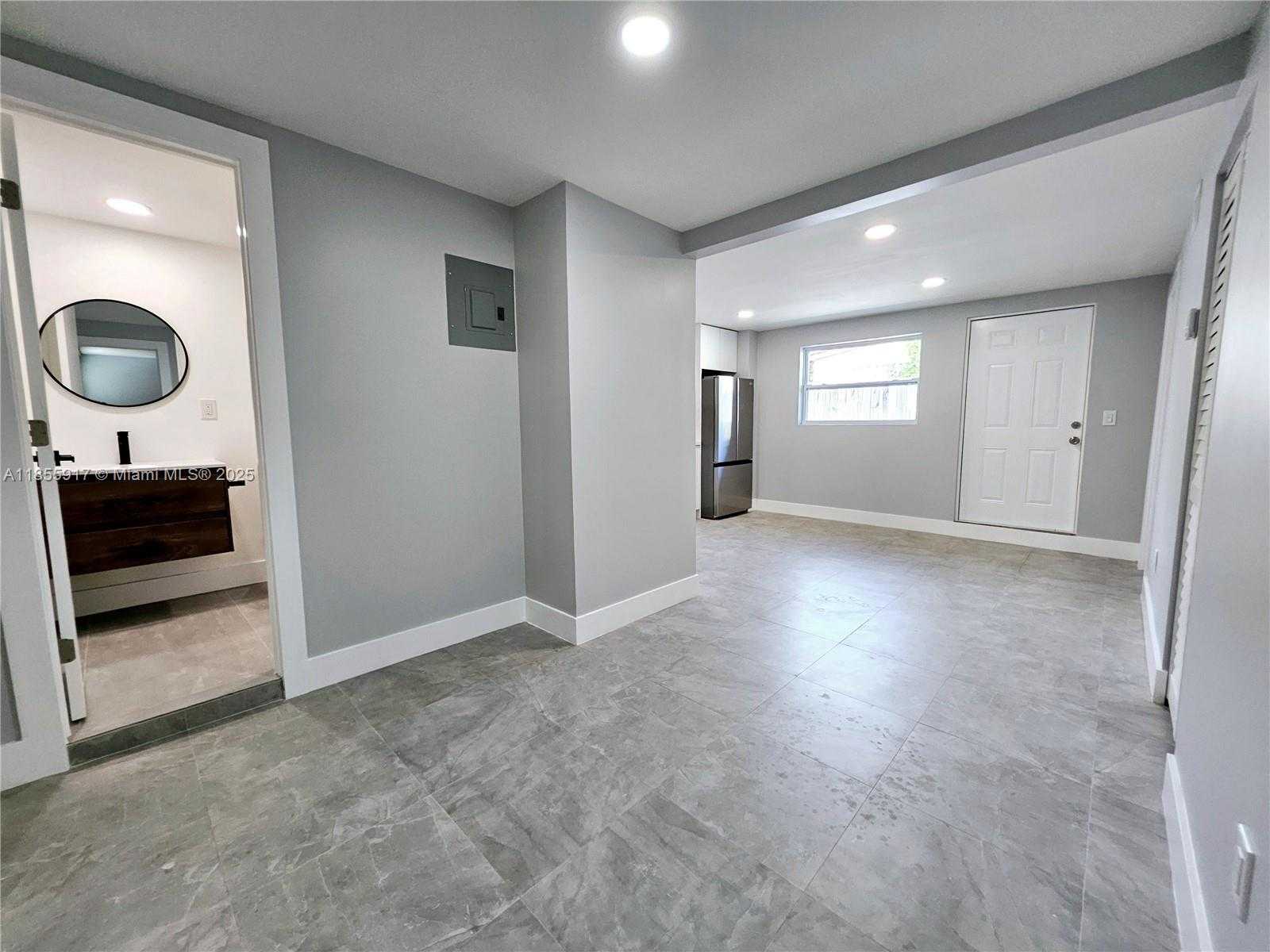 Small Image of 2865 NORTH EAST 13TH AVE, Pompano Beach Number 15