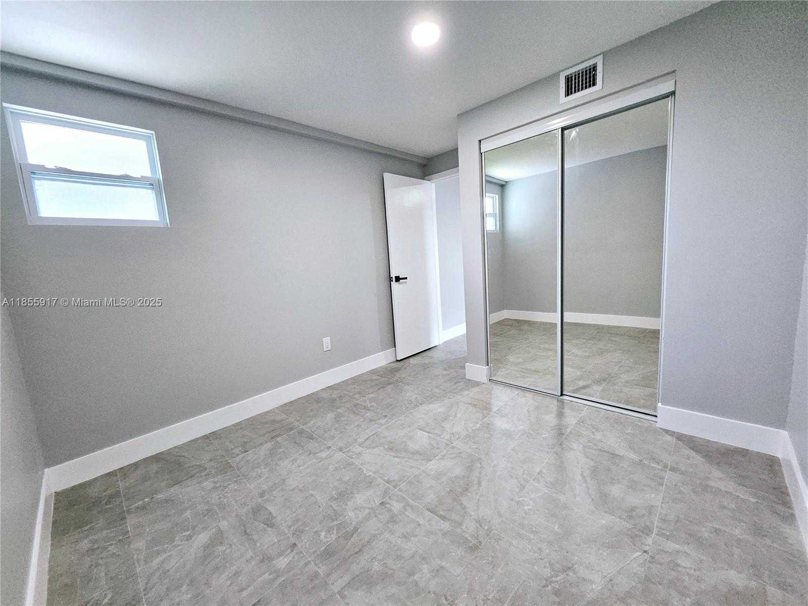 Small Image of 2865 NORTH EAST 13TH AVE, Pompano Beach Number 18