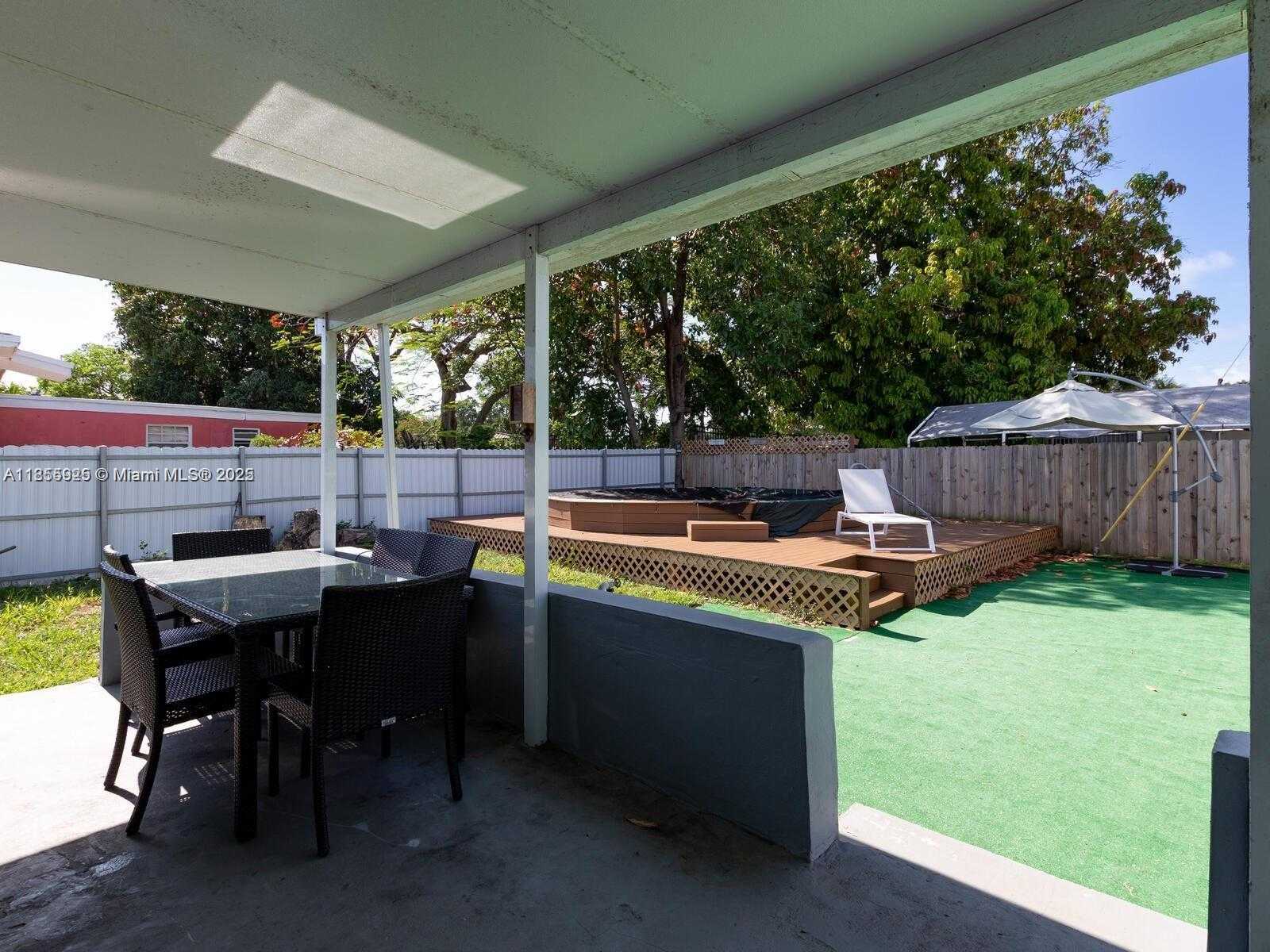 Small Image of 860 NORTH WEST 118TH ST, Miami Number 11