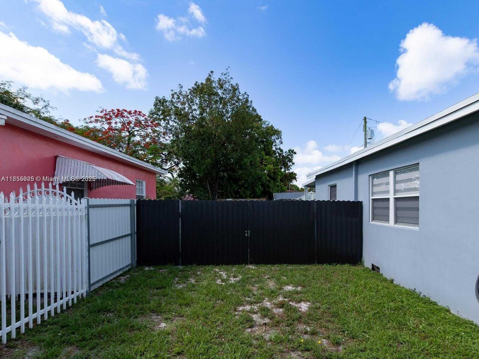 Small Image of 860 NORTH WEST 118TH ST, Miami Number 15