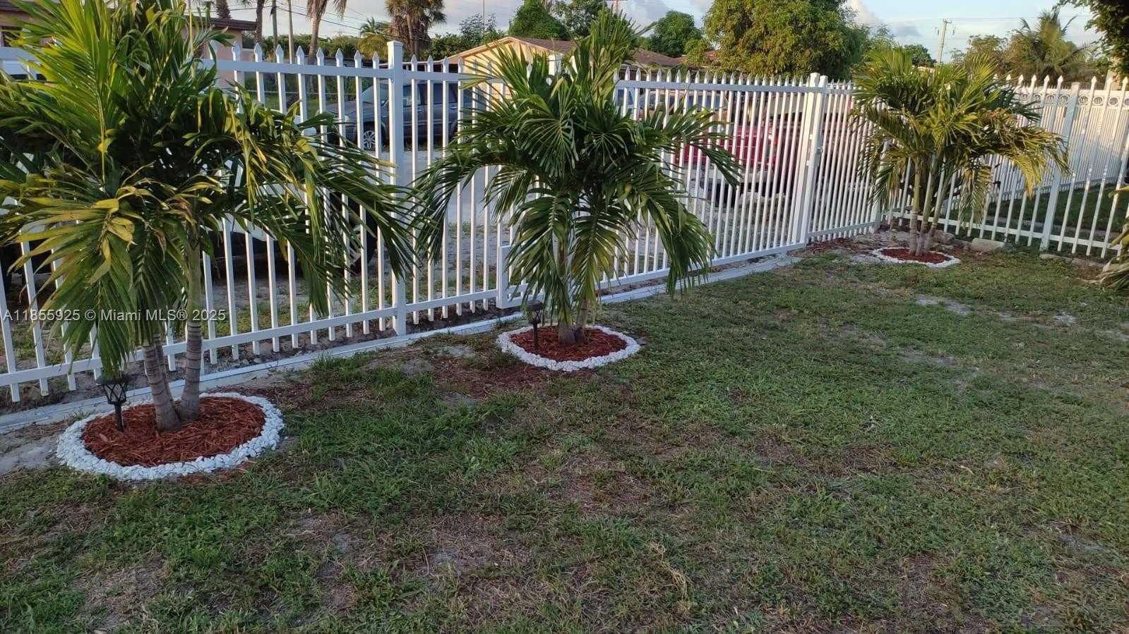 Small Image of 860 NORTH WEST 118TH ST, Miami Number 2