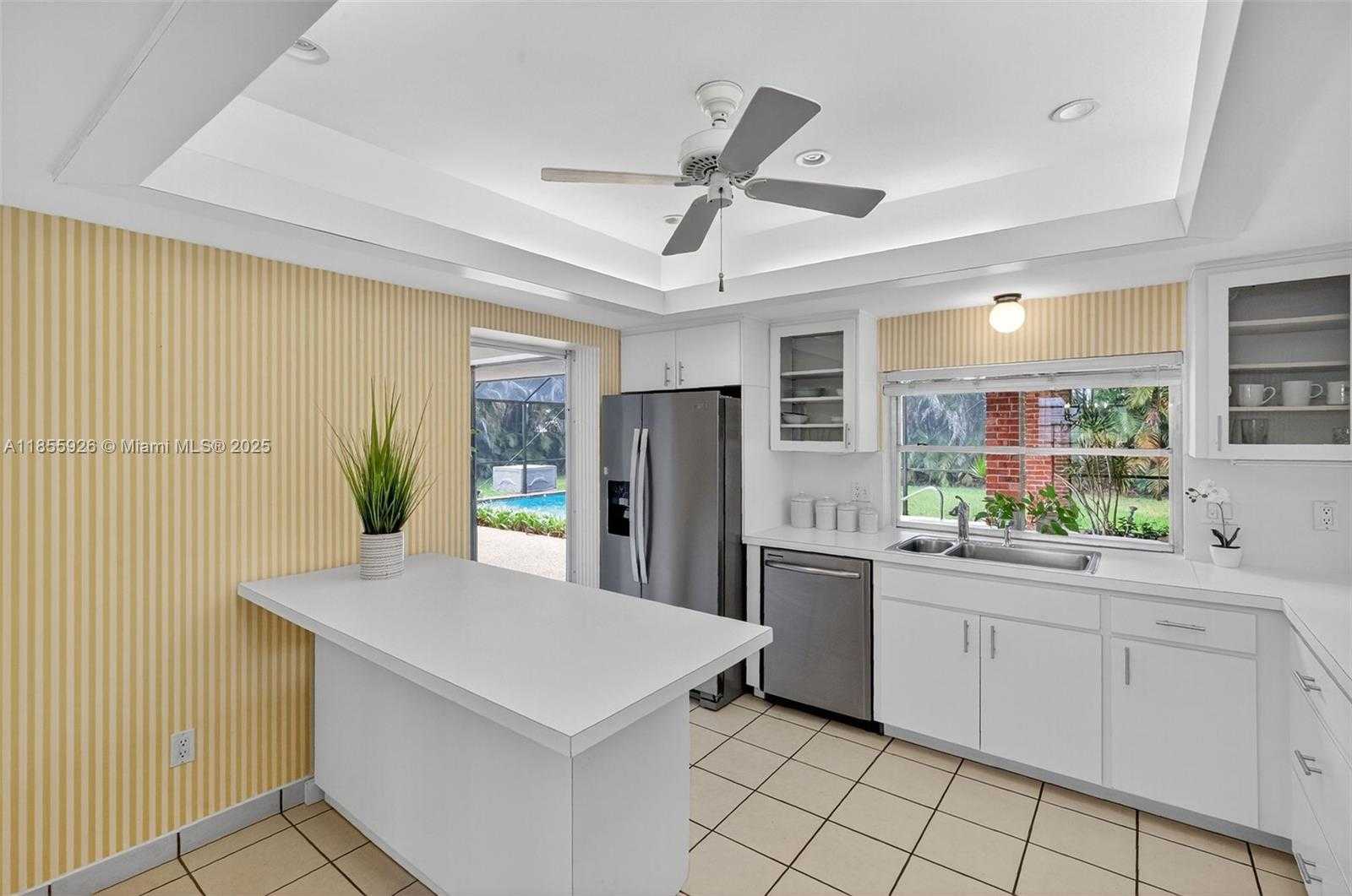 Small Image of 8820 SOUTH WEST 150TH ST, Palmetto Bay Number 11
