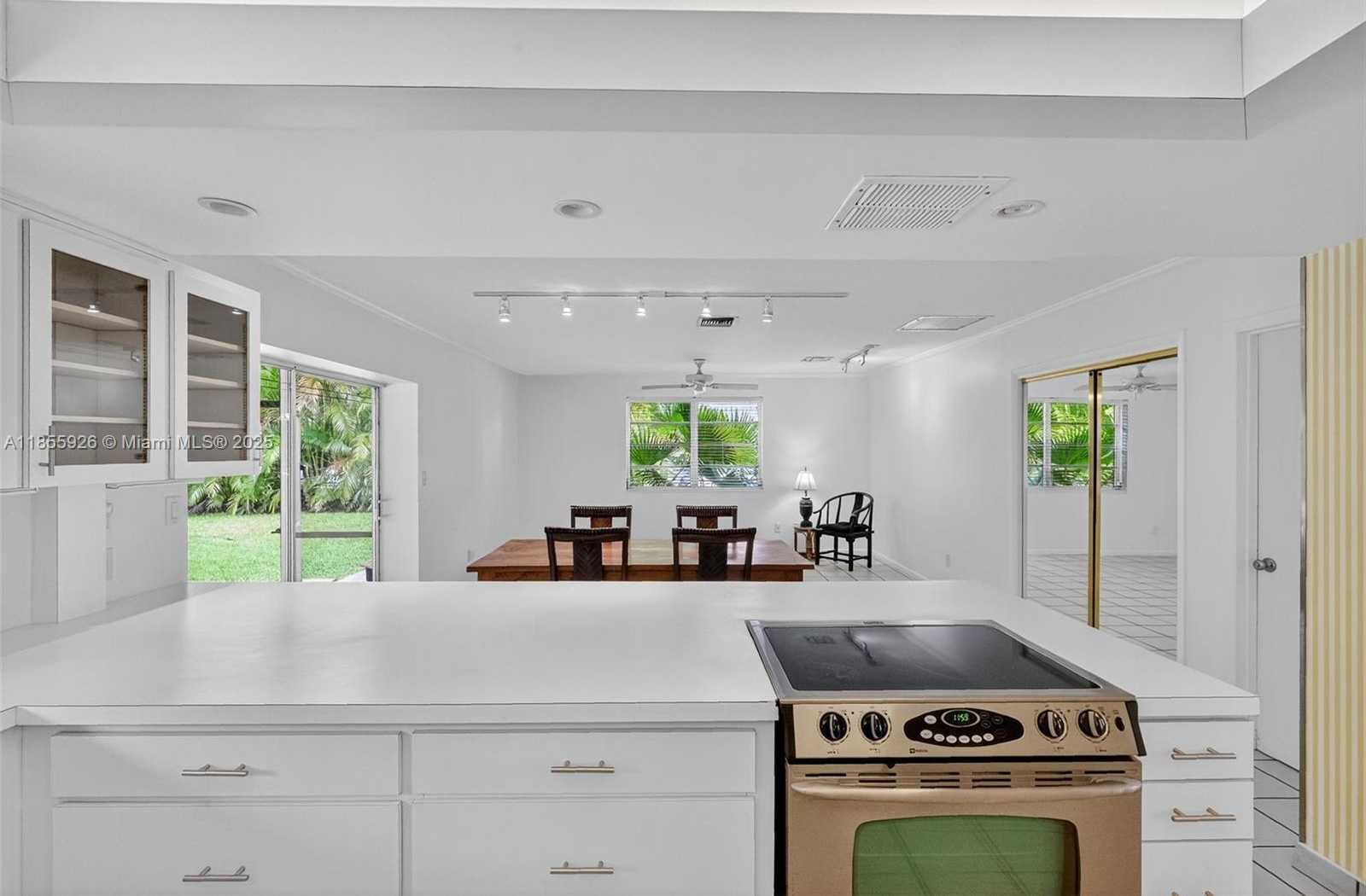 Small Image of 8820 SOUTH WEST 150TH ST, Palmetto Bay Number 15