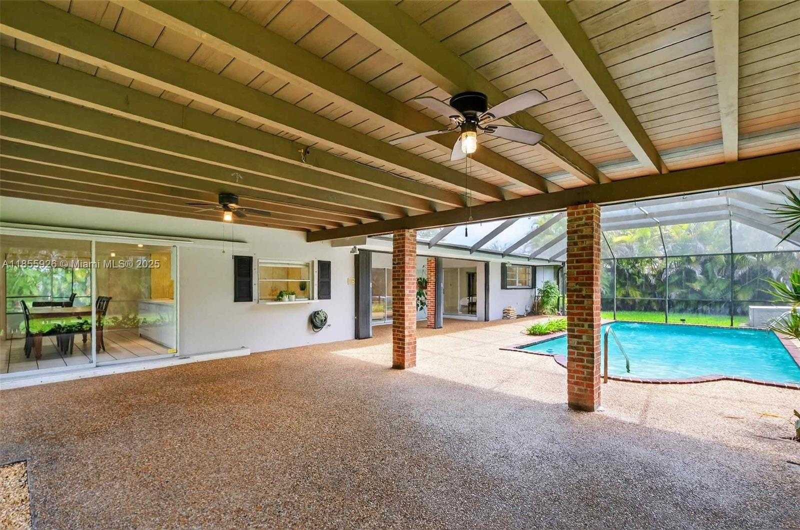 Small Image of 8820 SOUTH WEST 150TH ST, Palmetto Bay Number 32