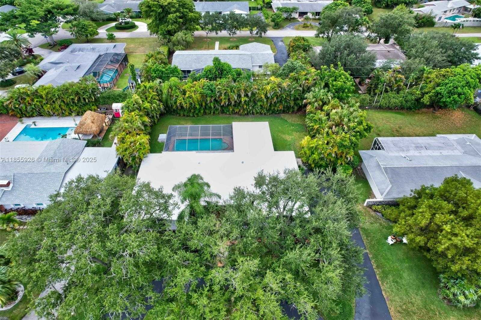 Small Image of 8820 SOUTH WEST 150TH ST, Palmetto Bay Number 47