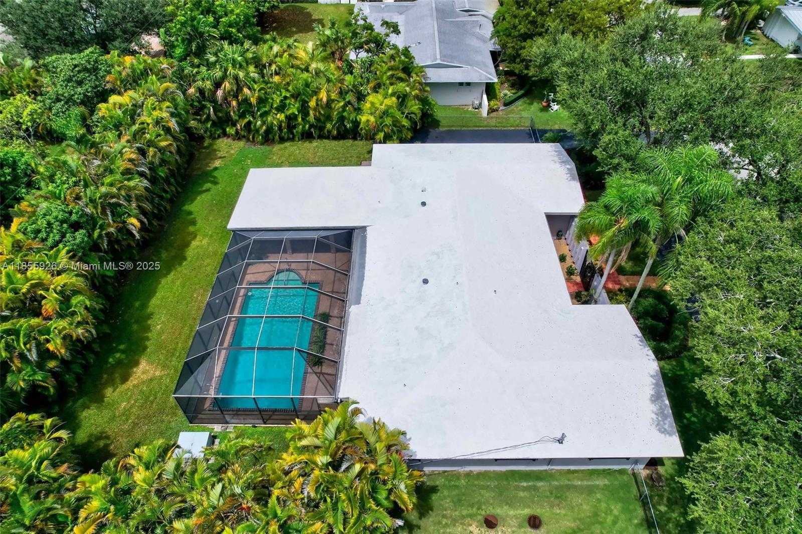 Small Image of 8820 SOUTH WEST 150TH ST, Palmetto Bay Number 52