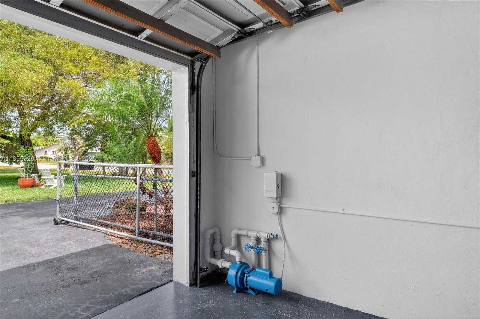 Small Image of 8820 SOUTH WEST 150TH ST, Palmetto Bay Number 57