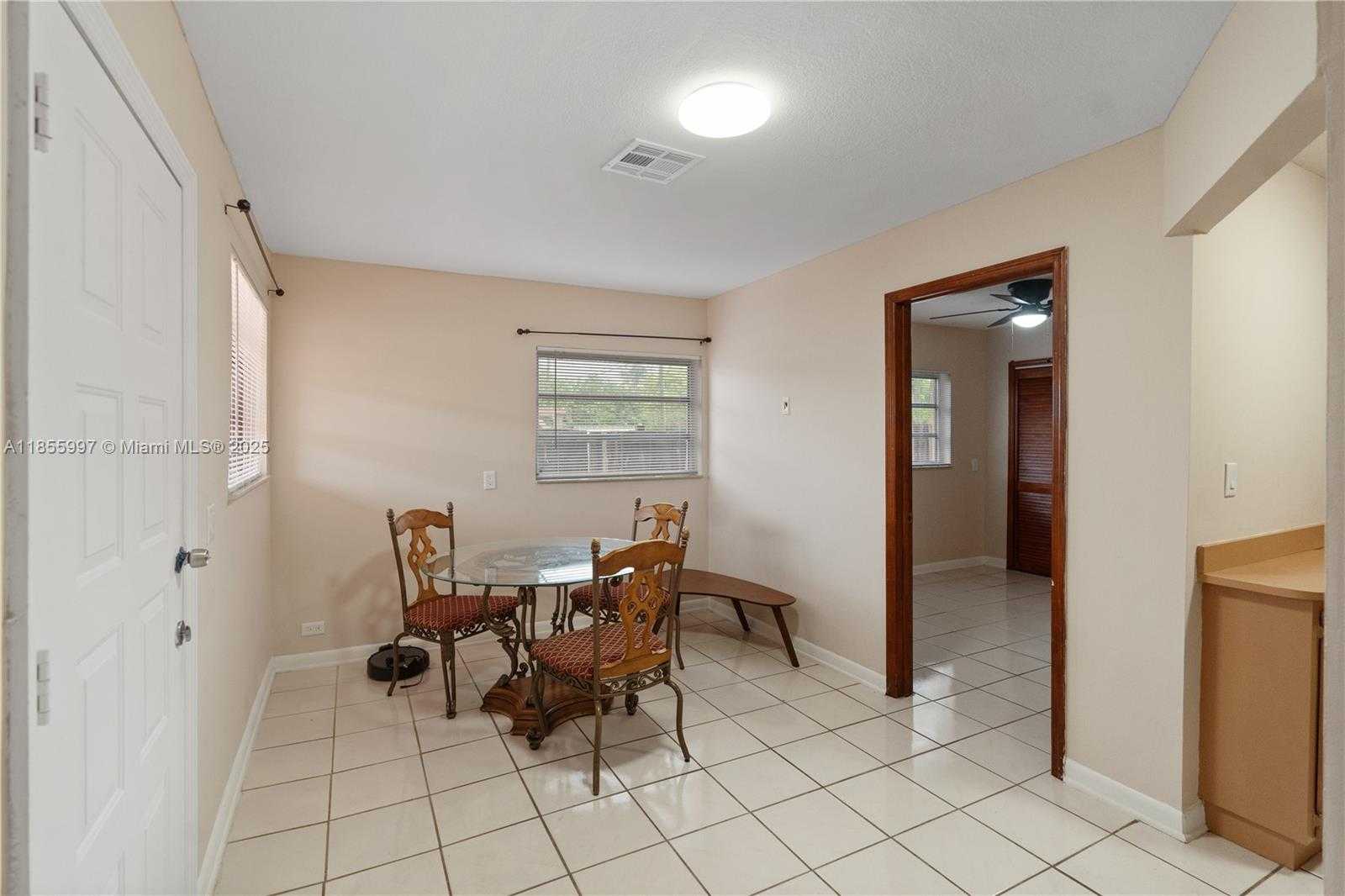 Small Image of 541 EAST 58TH ST, Hialeah Number 18