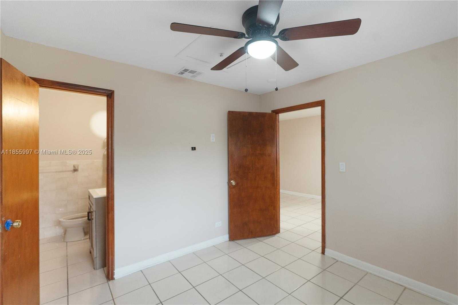Small Image of 541 EAST 58TH ST, Hialeah Number 20