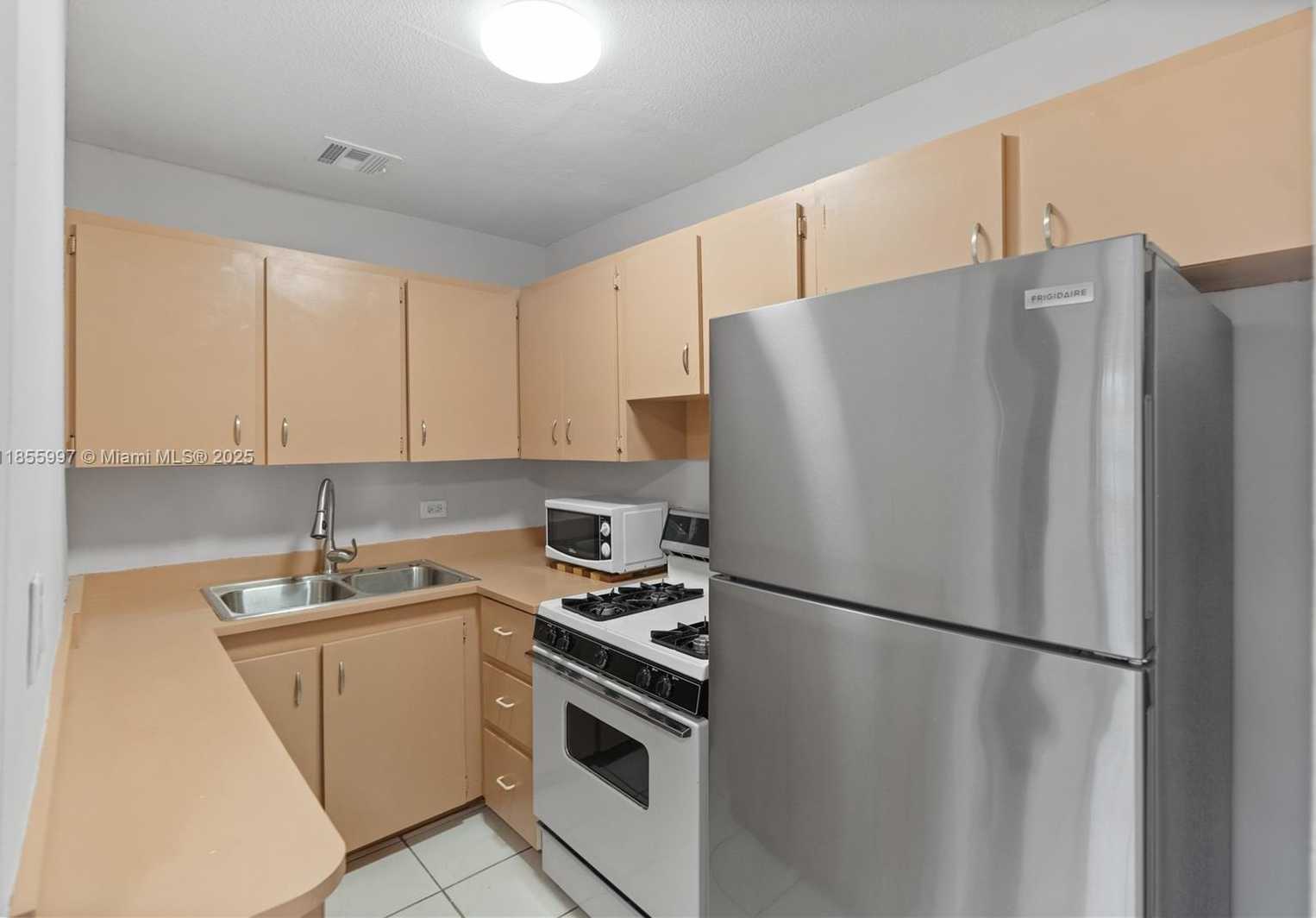 Small Image of 541 EAST 58TH ST, Hialeah Number 23