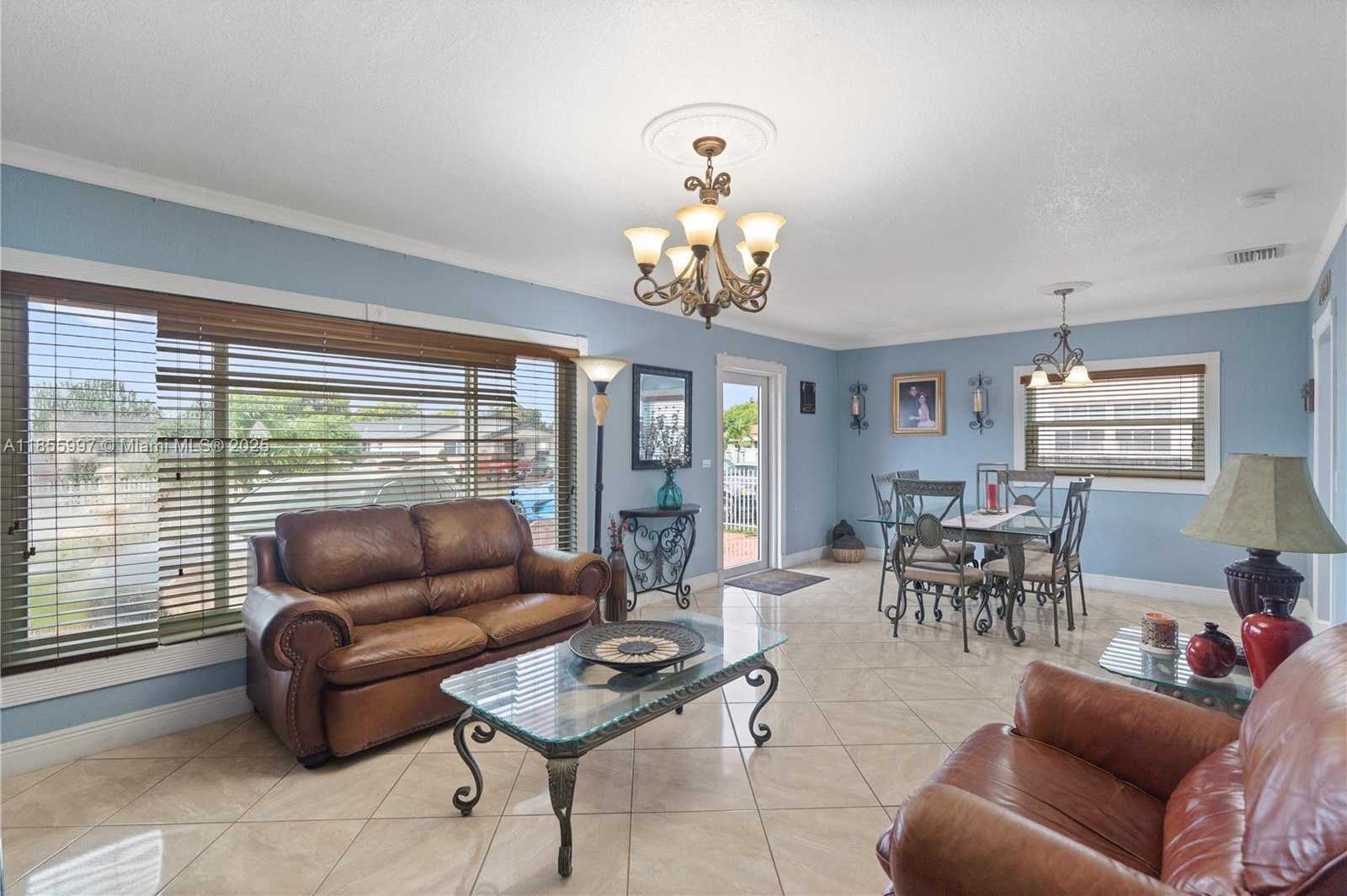 Small Image of 541 EAST 58TH ST, Hialeah Number 3