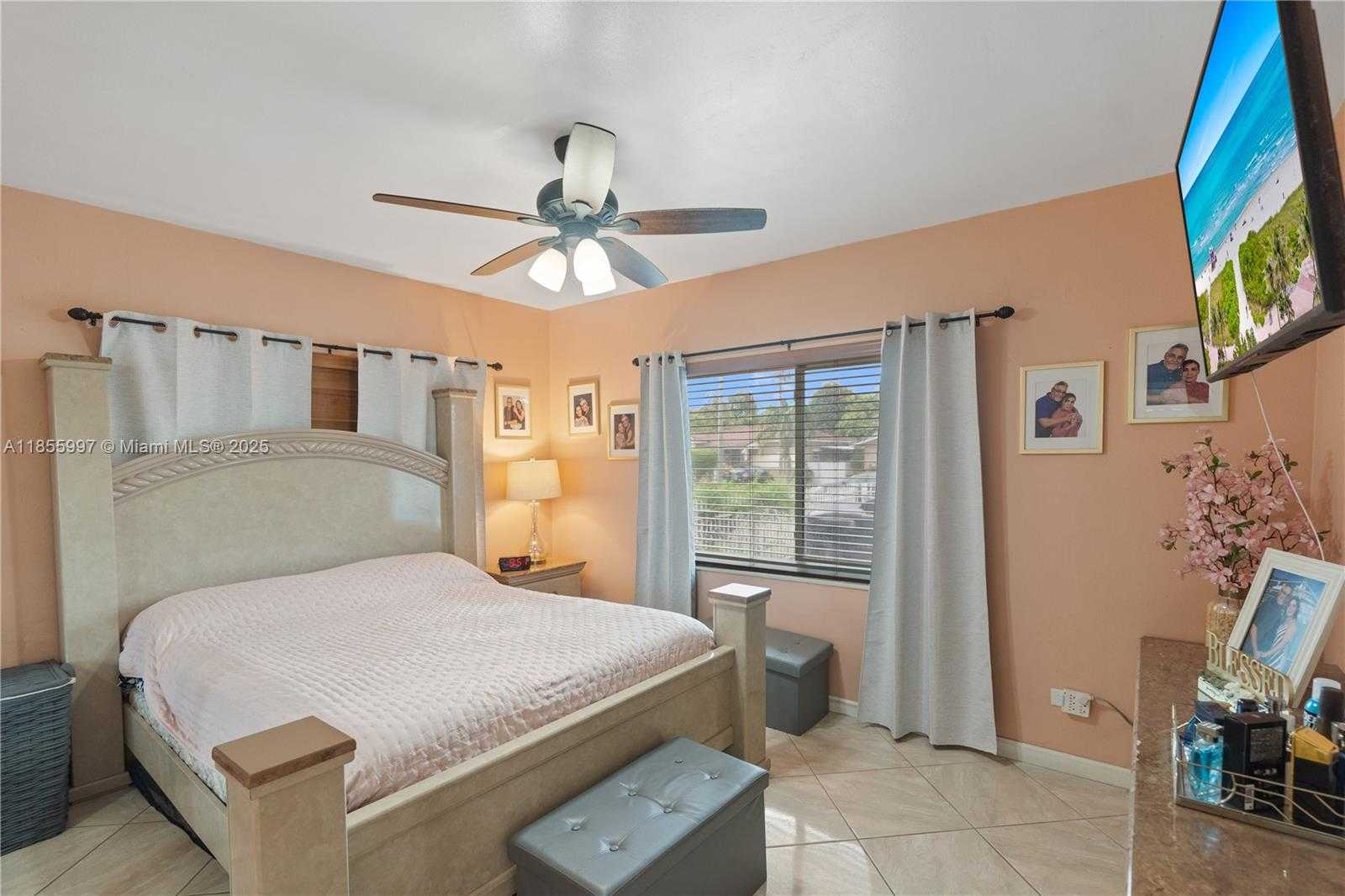 Small Image of 541 EAST 58TH ST, Hialeah Number 7