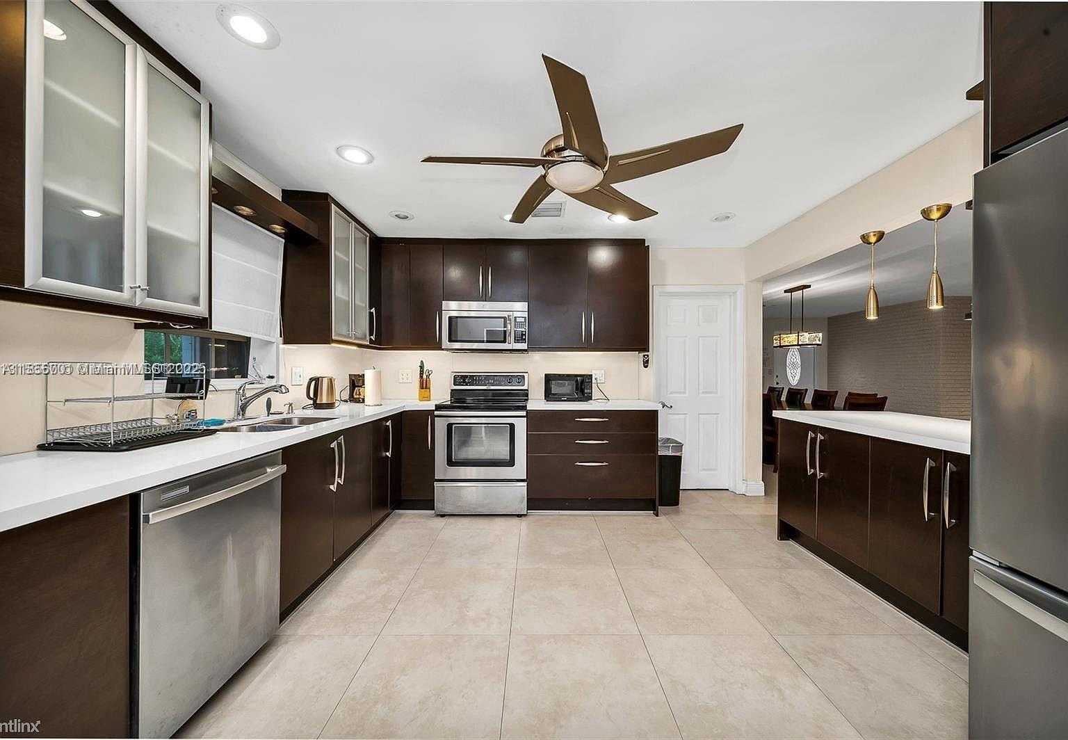 Small Image of 2340 NORTH EAST 192ND ST, Miami Number 6