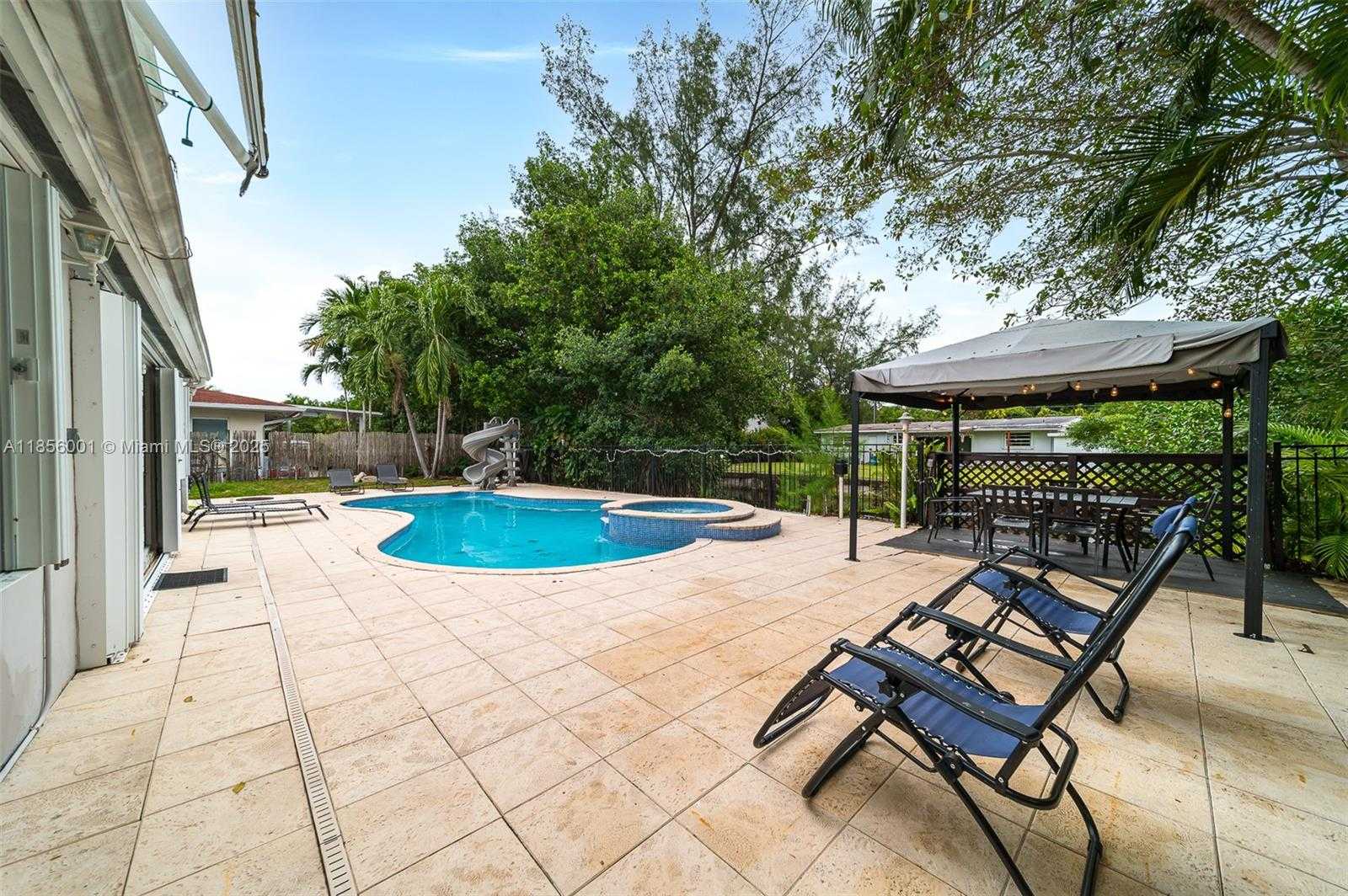 Small Image of 2340 NORTH EAST 192ND ST, Miami Number 9