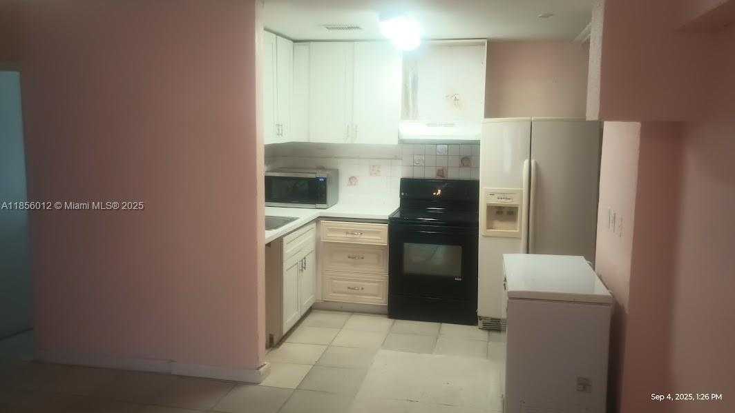 Small Image of 2300 NORTH WEST 15TH CT, Fort Lauderdale Number 7