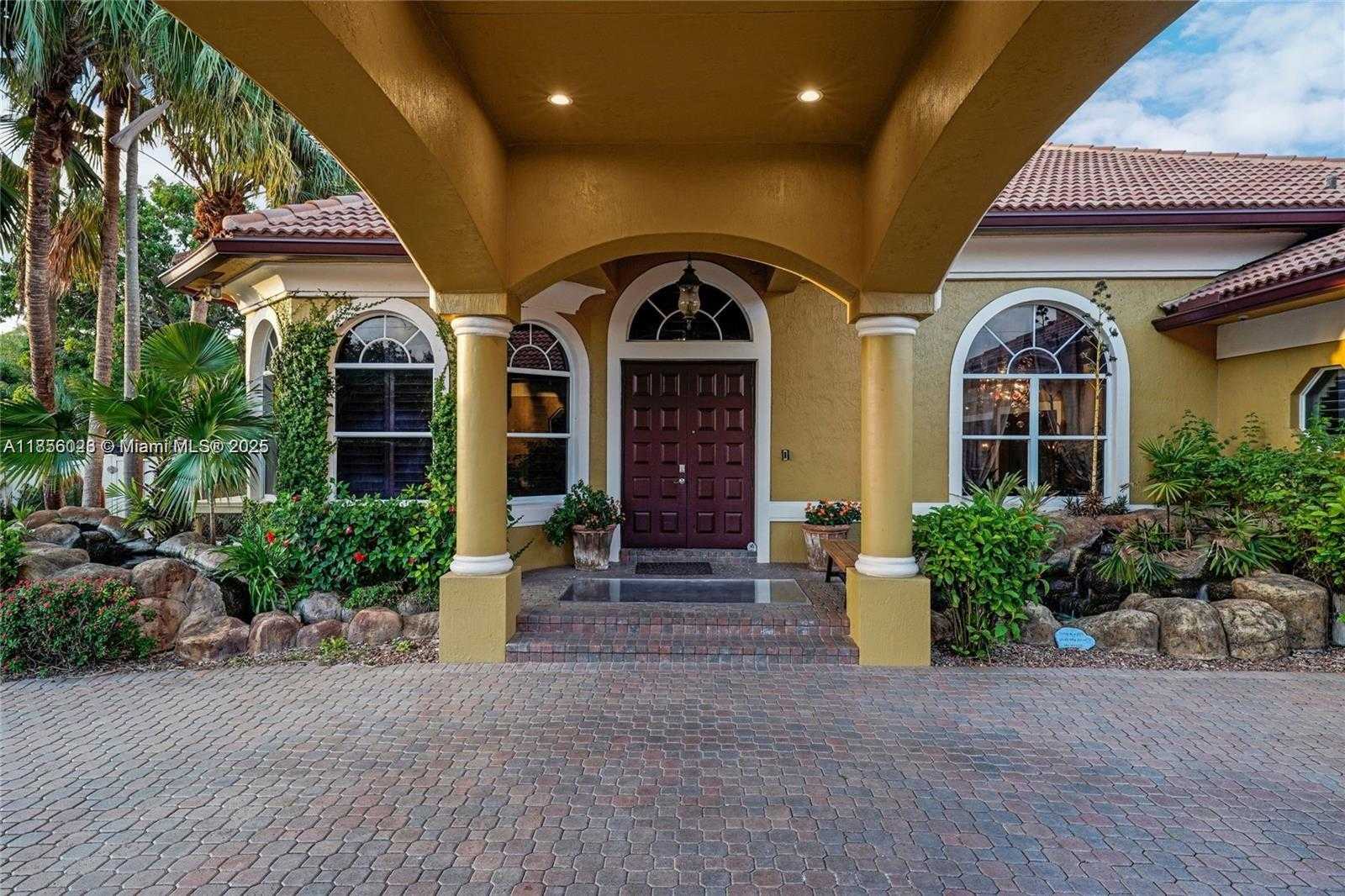 Small Image of 14503 SOUTH WEST 16TH ST, Davie Number 2