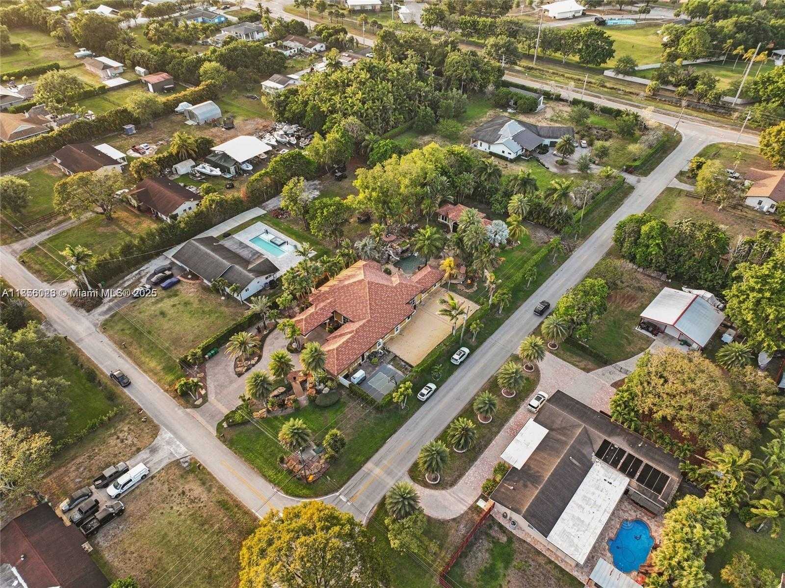 Small Image of 14503 SOUTH WEST 16TH ST, Davie Number 69