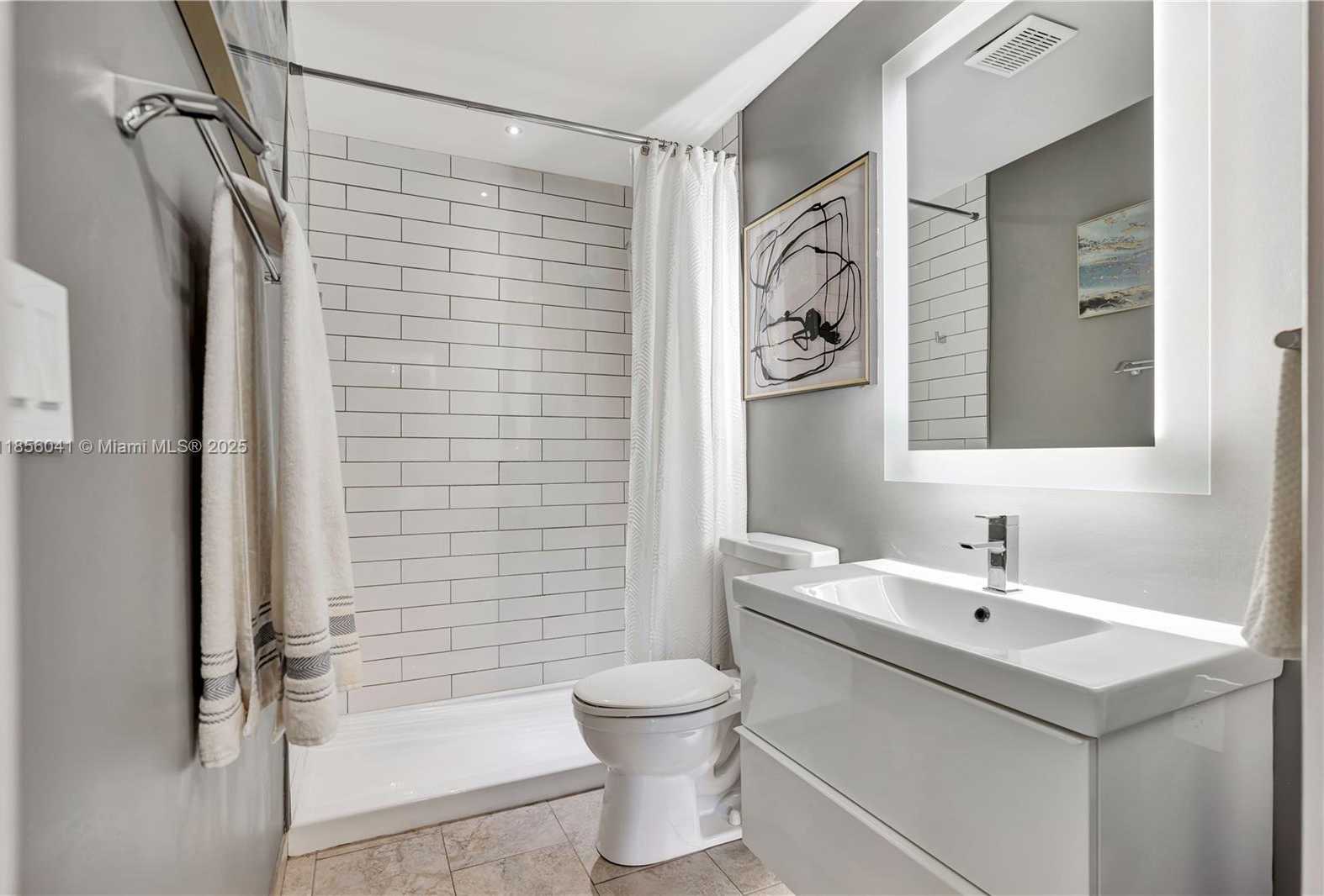 Small Image of 553 RIVERSIDE DRIVE, Palm Beach Gardens Number 13