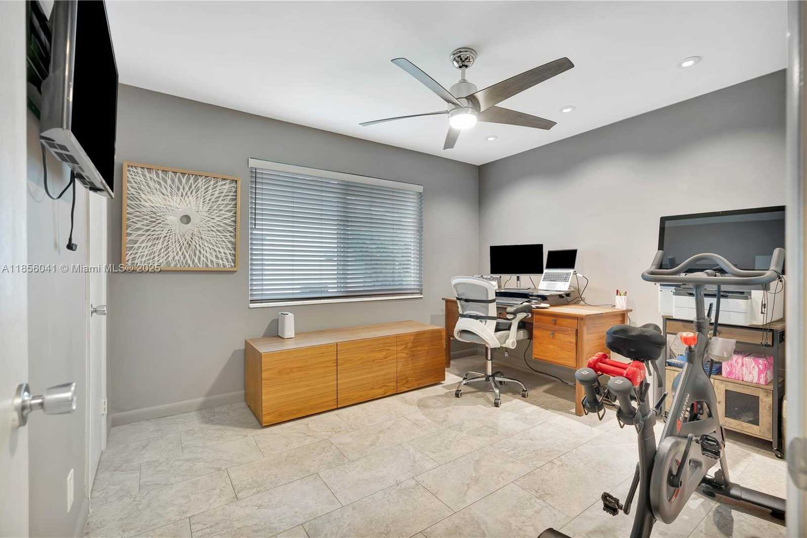 Small Image of 553 RIVERSIDE DRIVE, Palm Beach Gardens Number 14