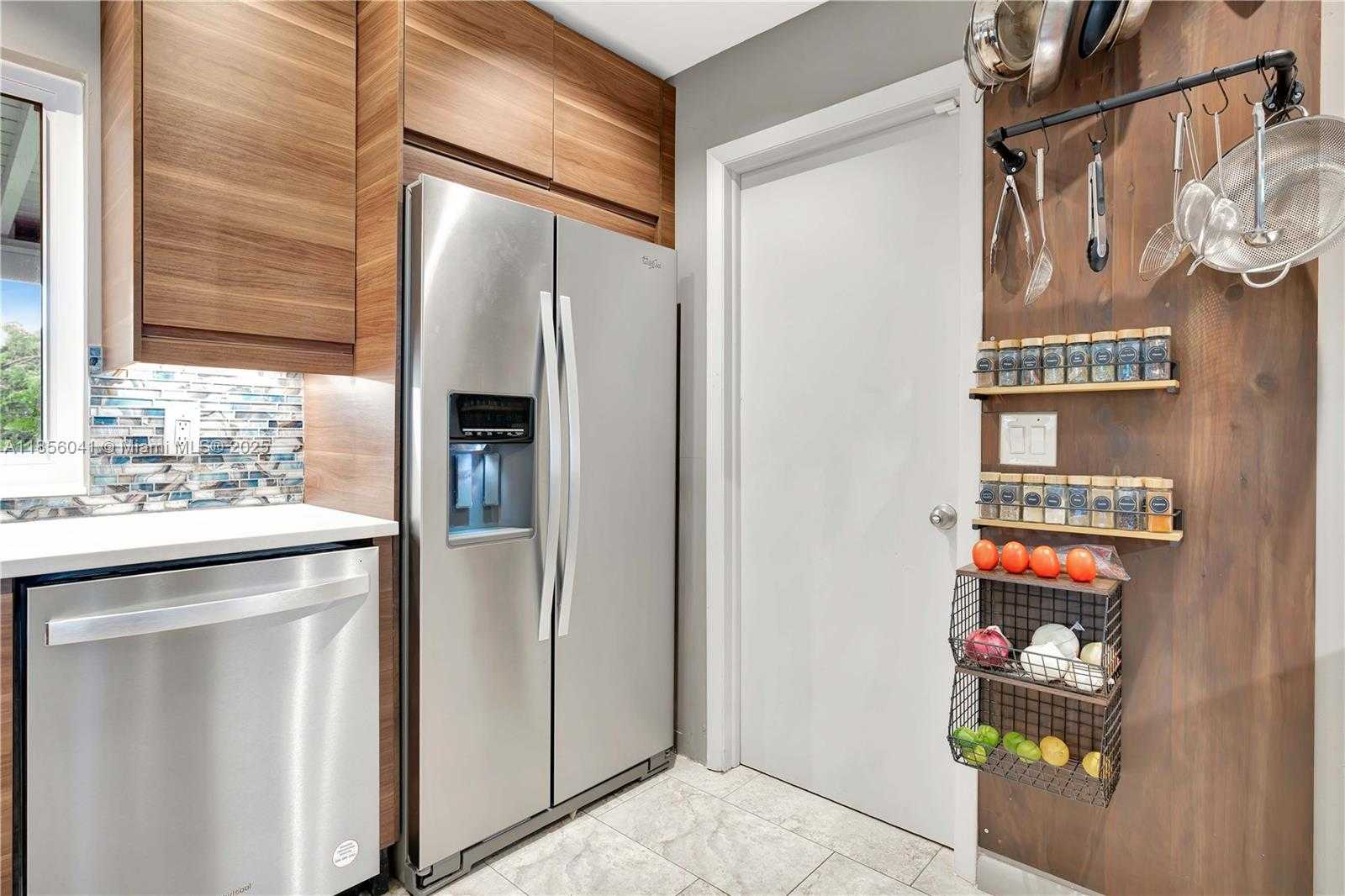 Small Image of 553 RIVERSIDE DRIVE, Palm Beach Gardens Number 24