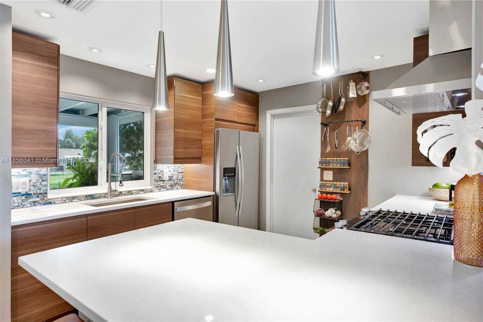 Small Image of 553 RIVERSIDE DRIVE, Palm Beach Gardens Number 3