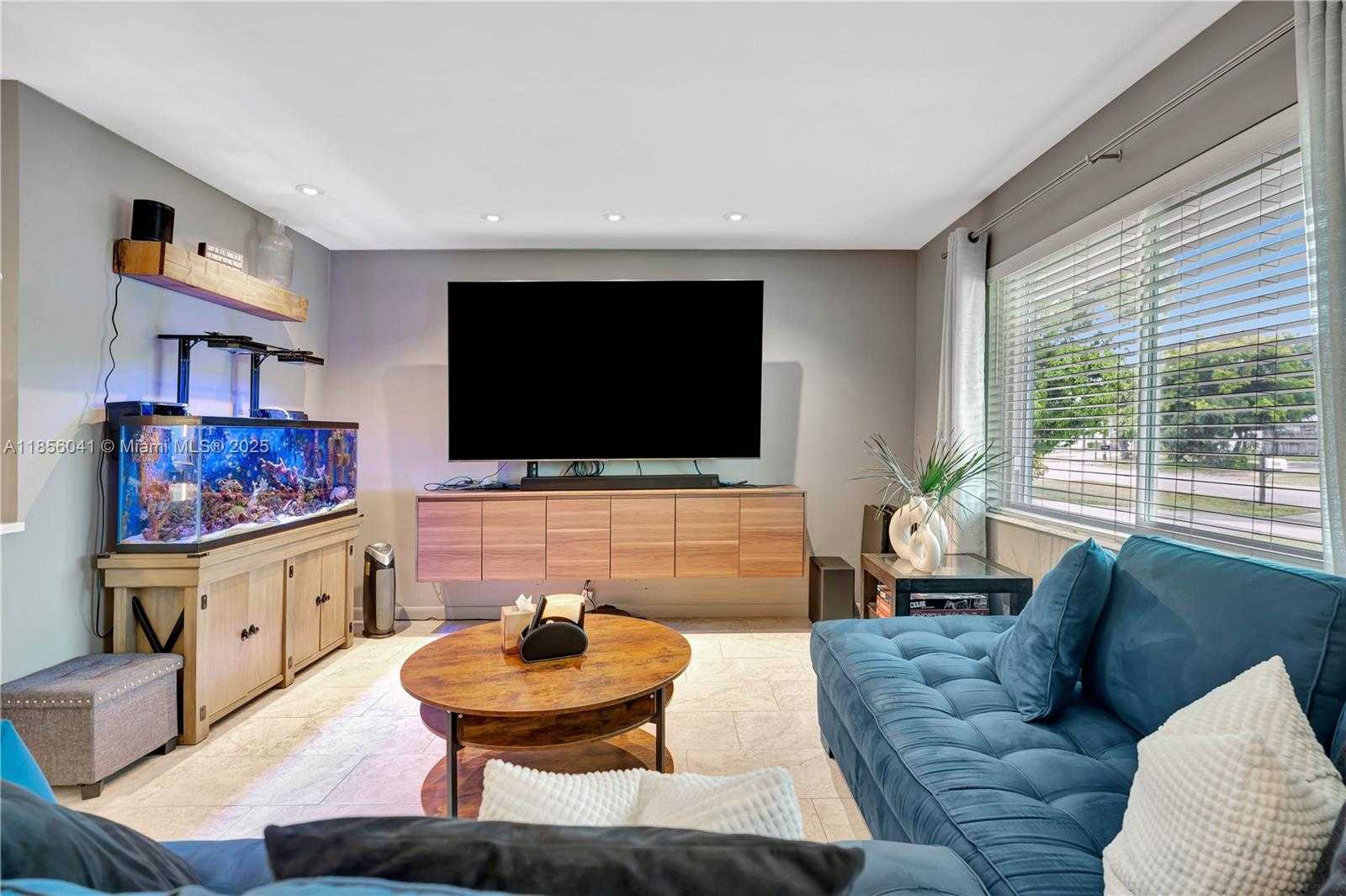 Small Image of 553 RIVERSIDE DRIVE, Palm Beach Gardens Number 35