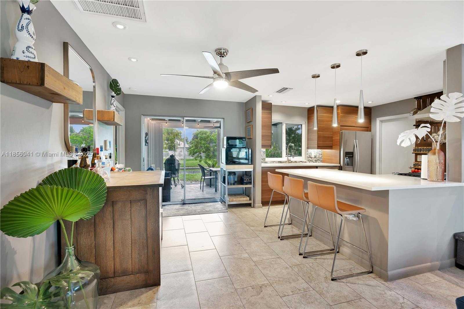 Small Image of 553 RIVERSIDE DRIVE, Palm Beach Gardens Number 4