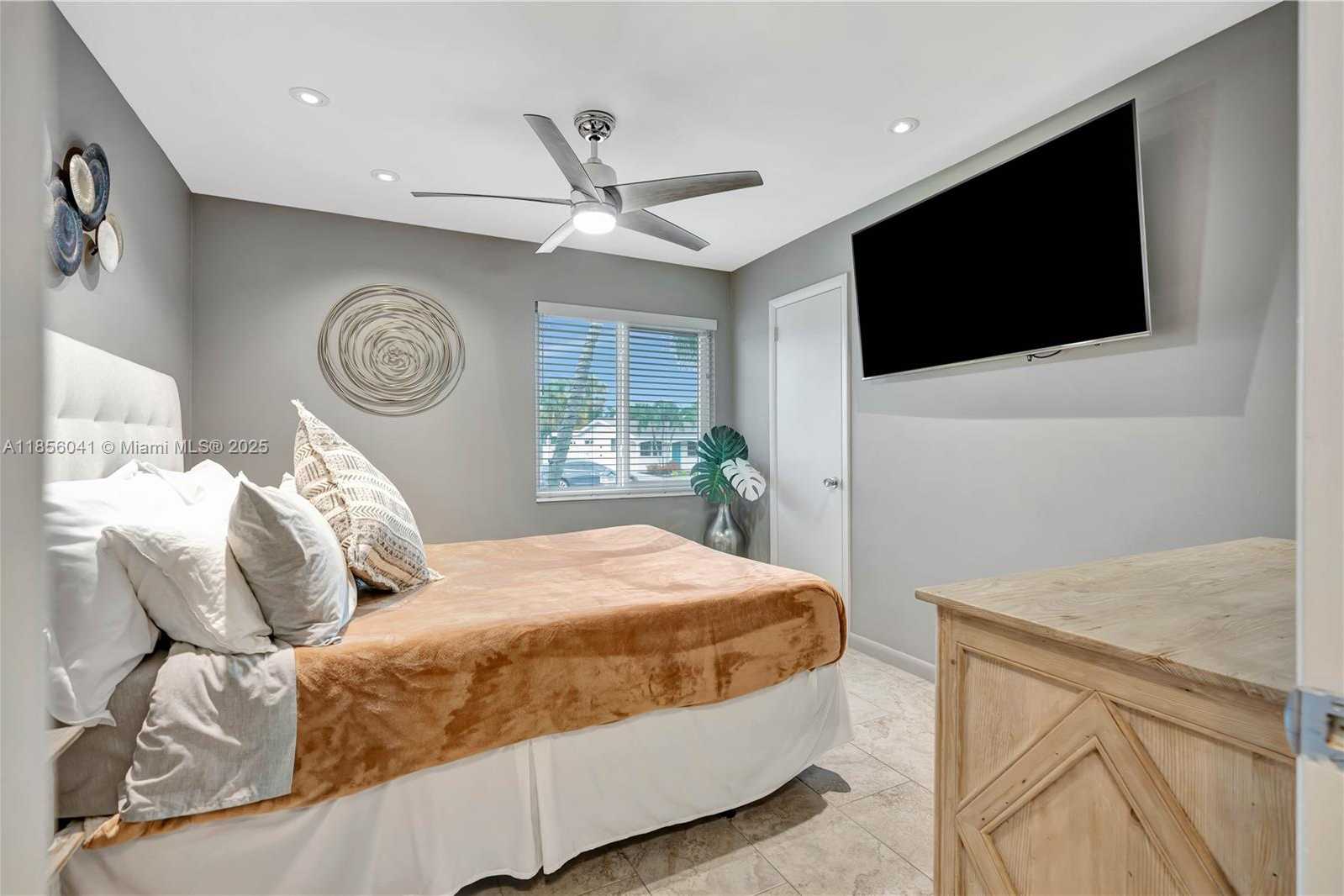 Small Image of 553 RIVERSIDE DRIVE, Palm Beach Gardens Number 45