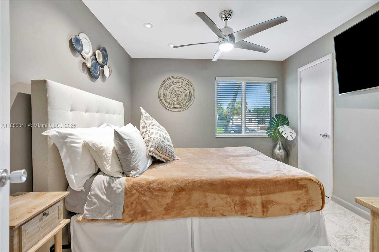 Small Image of 553 RIVERSIDE DRIVE, Palm Beach Gardens Number 46