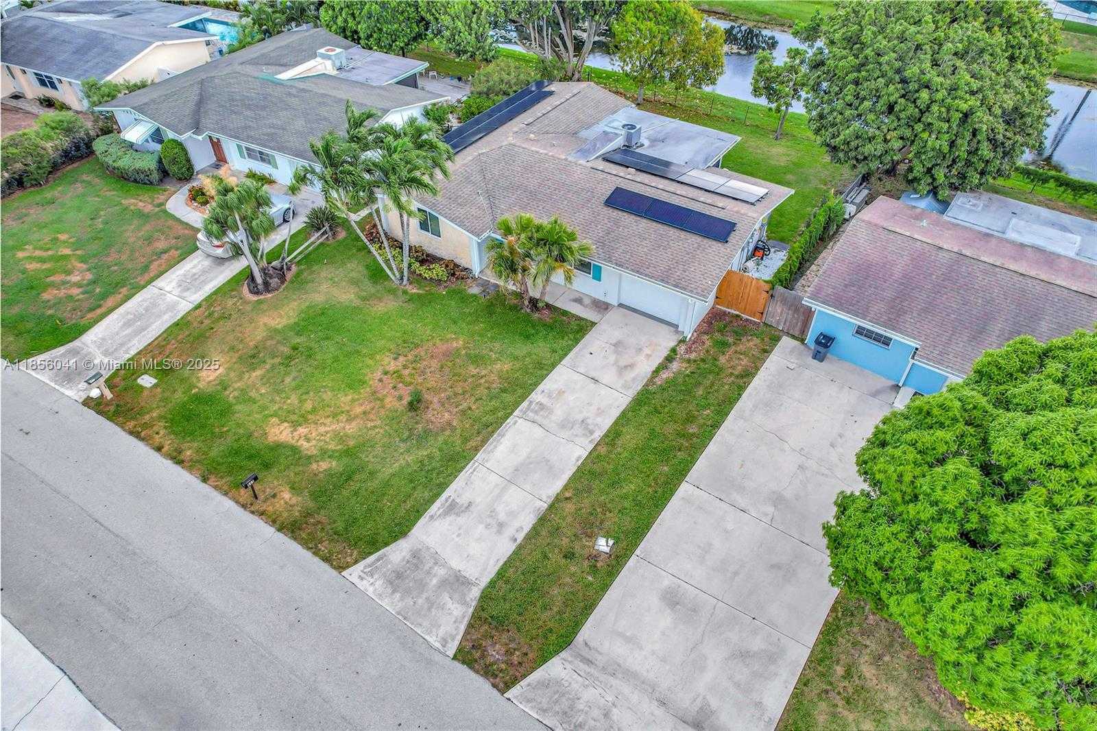 Small Image of 553 RIVERSIDE DRIVE, Palm Beach Gardens Number 54