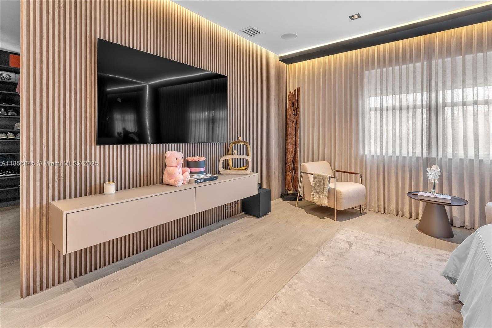 Small Image of 4335 SOUTH WEST 173RD AVE, Miramar Number 14