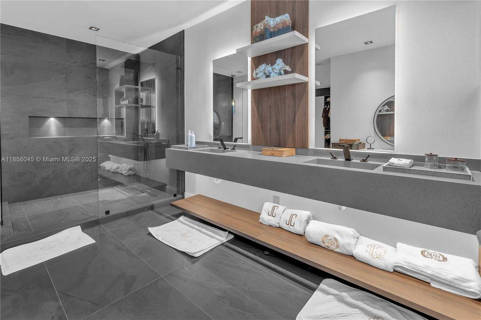 Small Image of 4335 SOUTH WEST 173RD AVE, Miramar Number 17