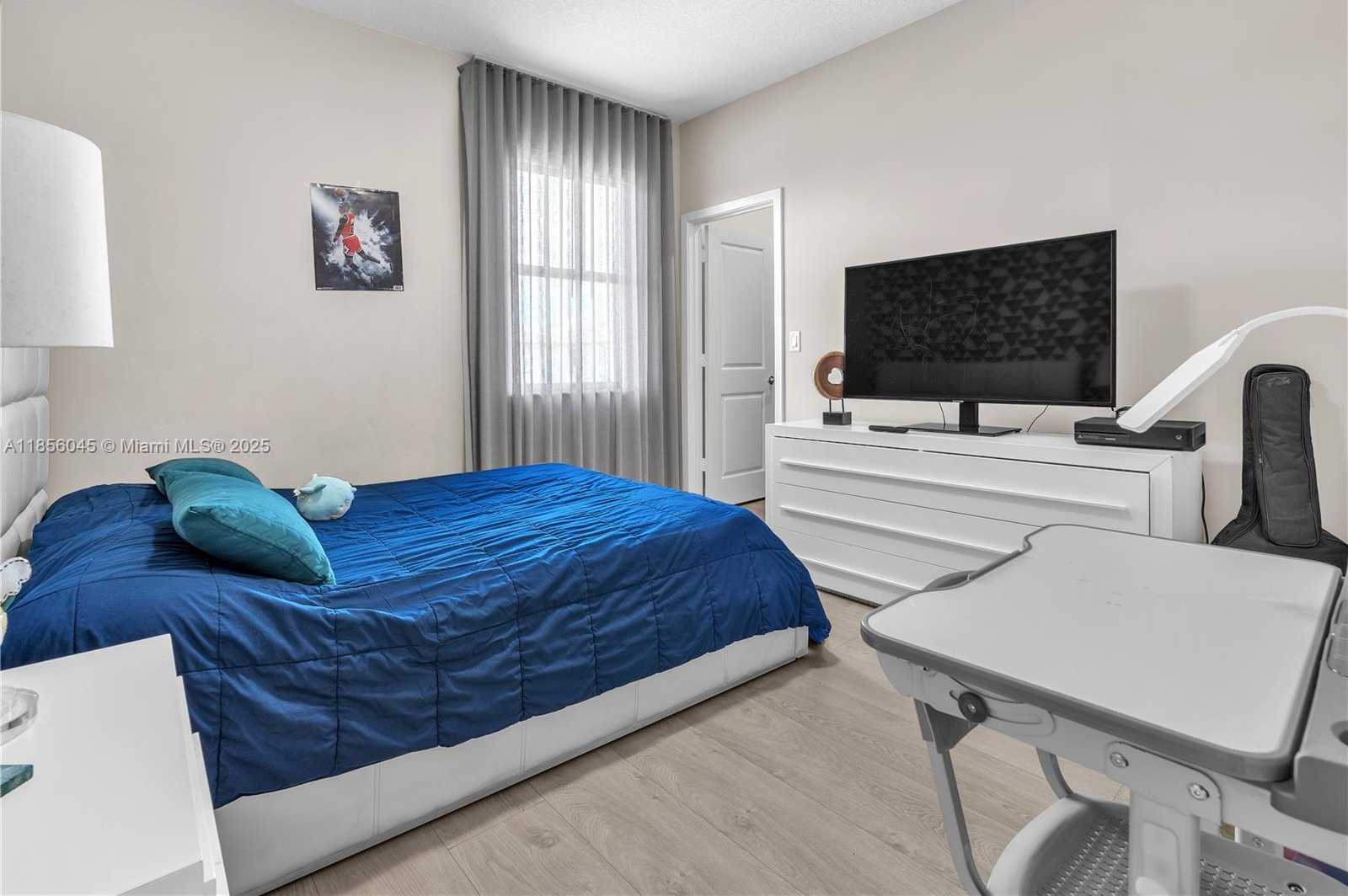 Small Image of 4335 SOUTH WEST 173RD AVE, Miramar Number 26