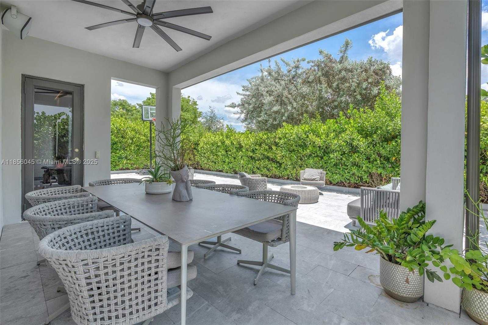 Small Image of 4335 SOUTH WEST 173RD AVE, Miramar Number 35