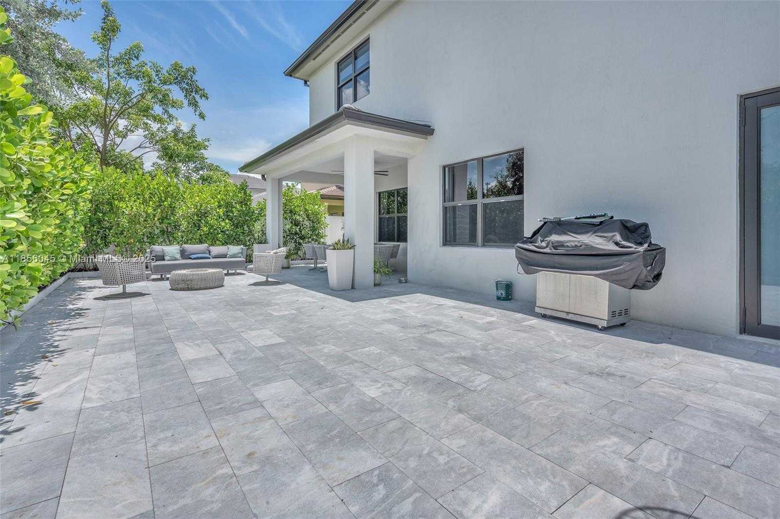 Small Image of 4335 SOUTH WEST 173RD AVE, Miramar Number 36