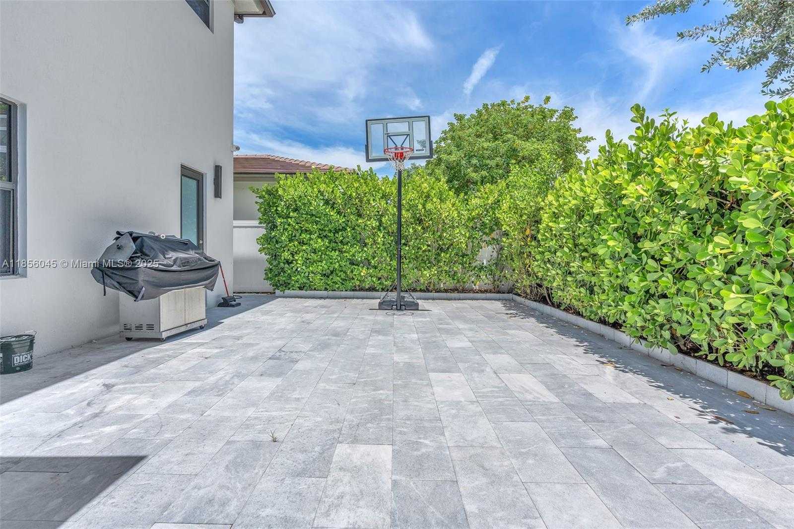 Small Image of 4335 SOUTH WEST 173RD AVE, Miramar Number 37