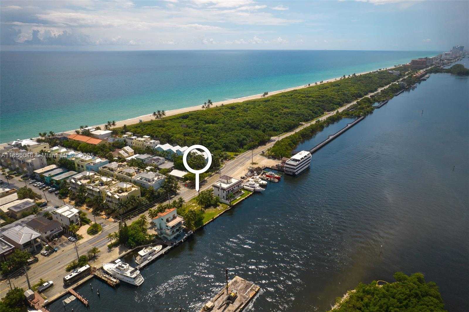 Small Image of 5500 NORTH OCEAN DR, Hollywood Number 11