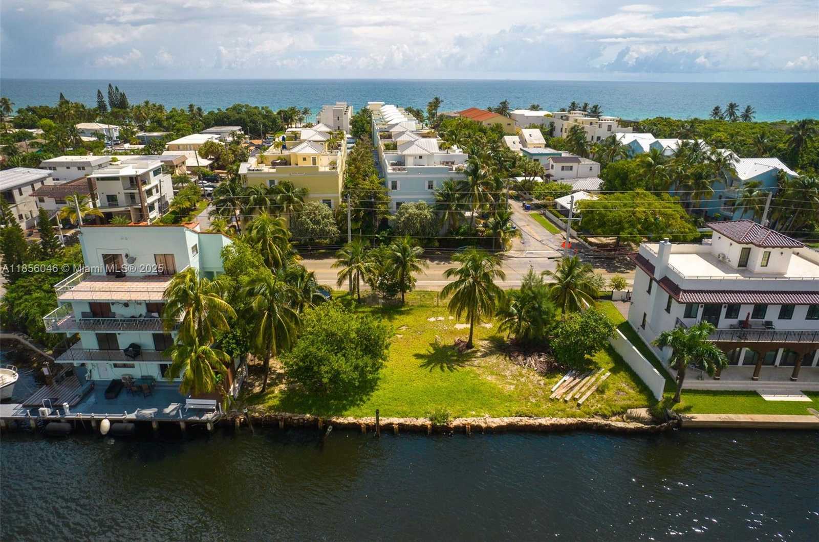 Small Image of 5500 NORTH OCEAN DR, Hollywood Number 13