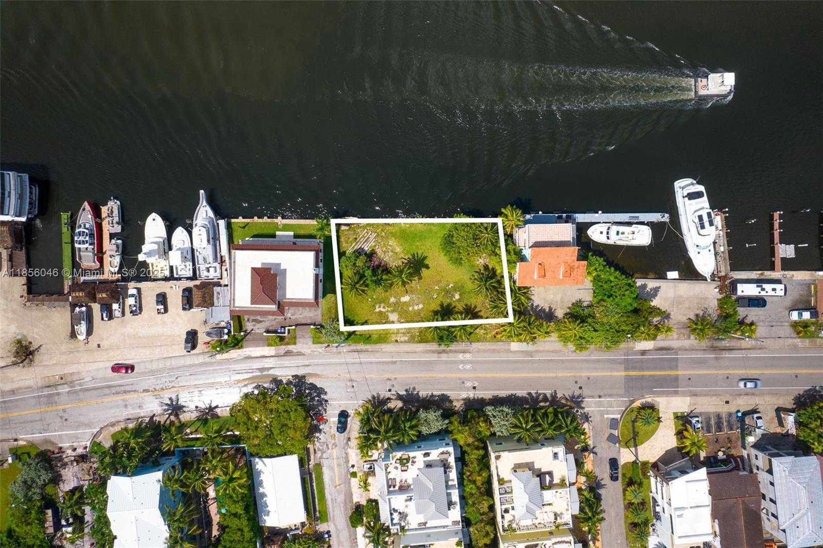 Small Image of 5500 NORTH OCEAN DR, Hollywood Number 3