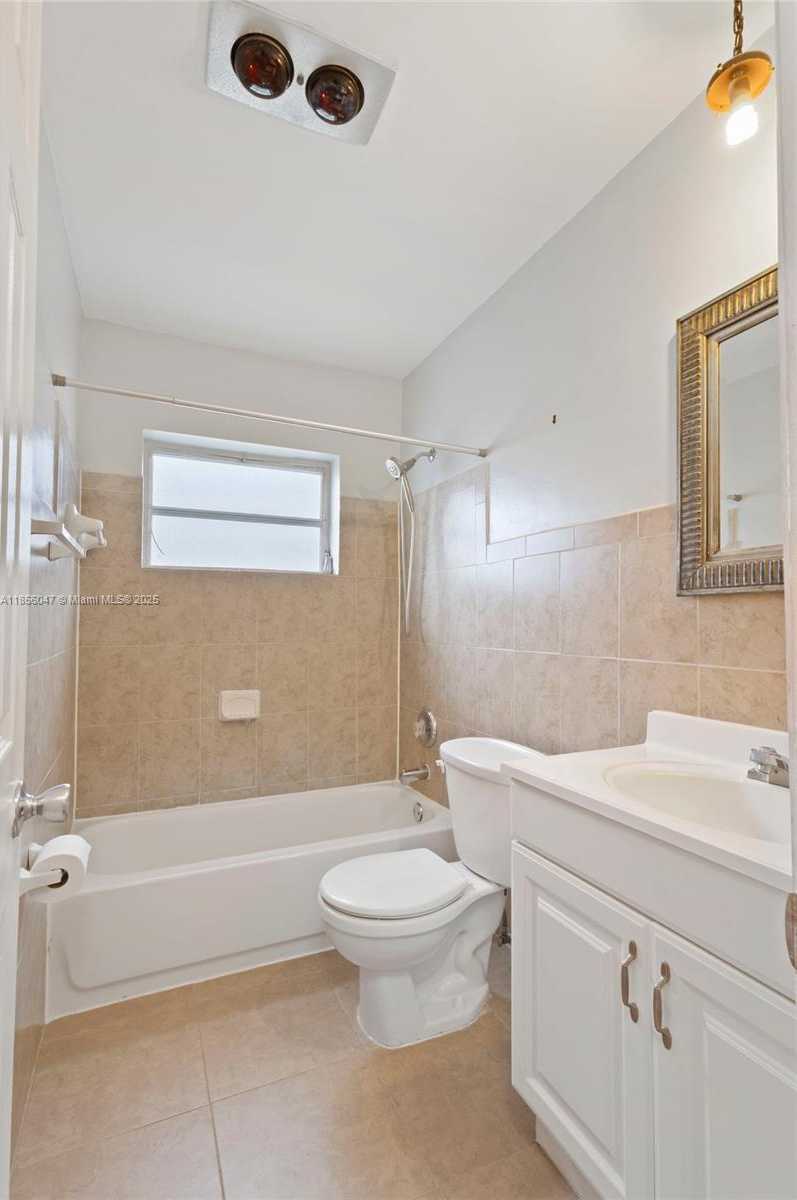 Small Image of 7309 NORTH WEST 60TH ST, Tamarac Number 11