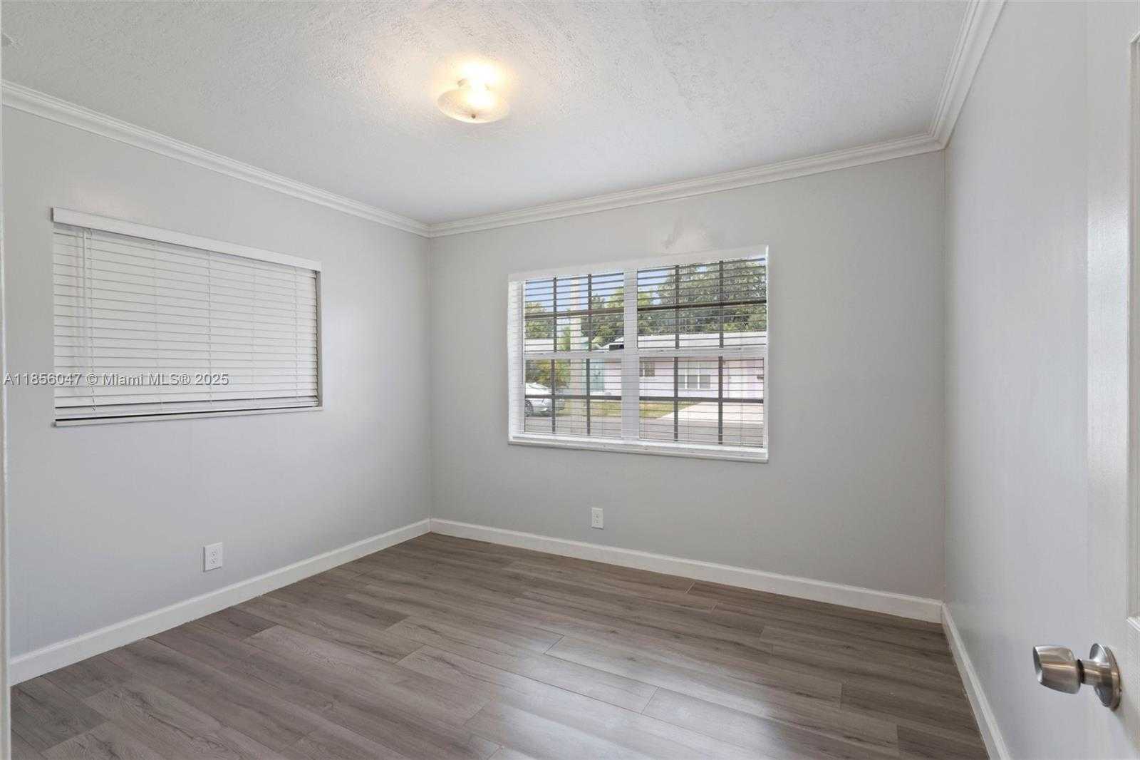 Small Image of 7309 NORTH WEST 60TH ST, Tamarac Number 12