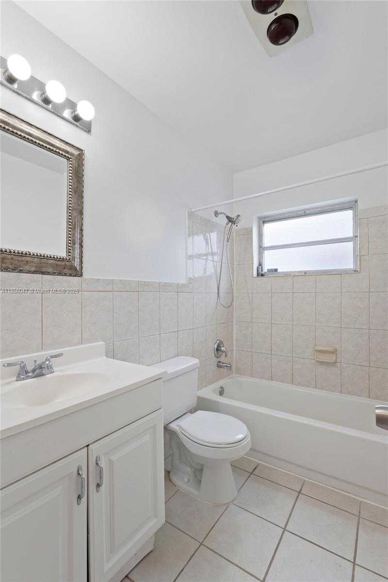 Small Image of 7309 NORTH WEST 60TH ST, Tamarac Number 13