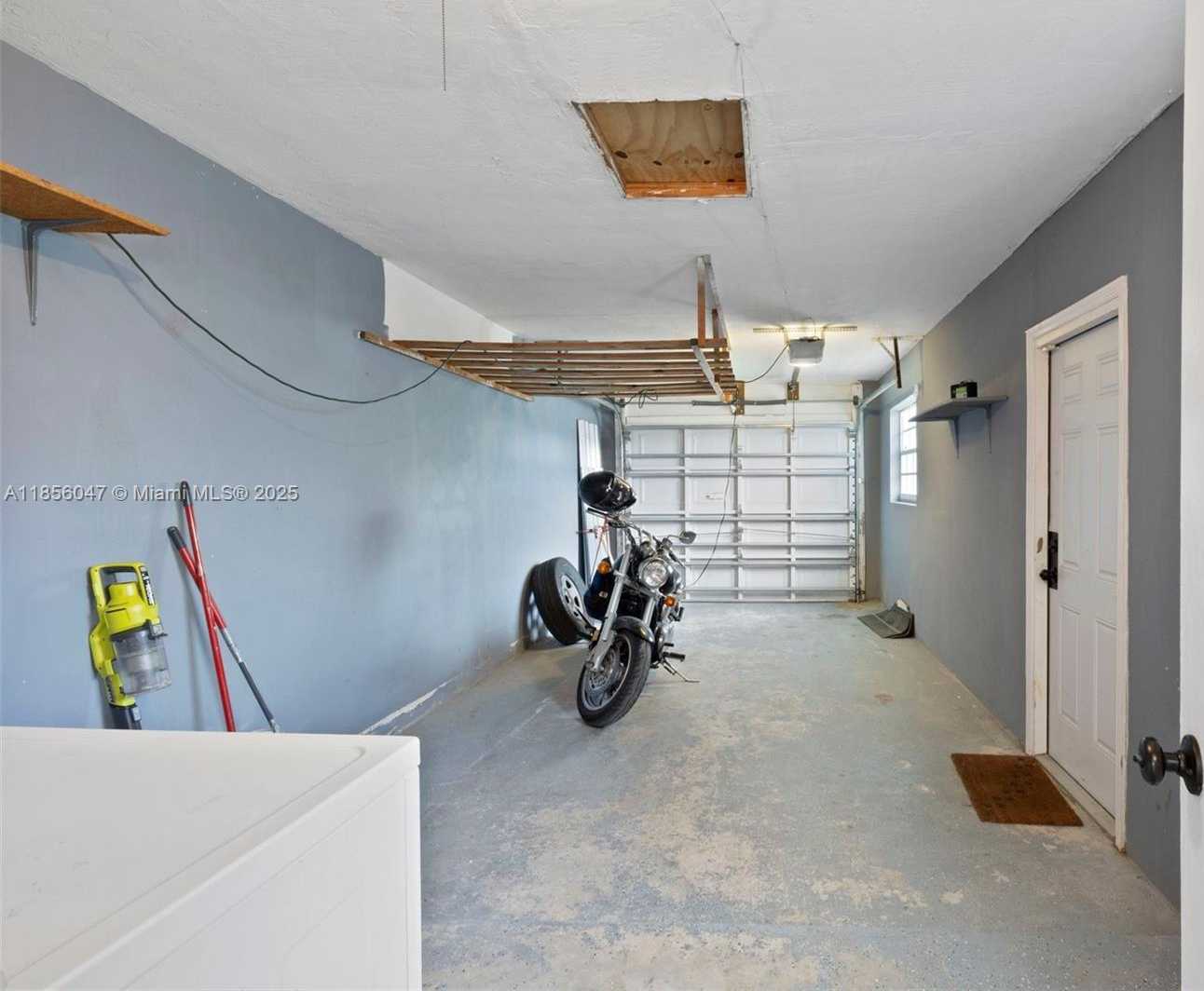 Small Image of 7309 NORTH WEST 60TH ST, Tamarac Number 15