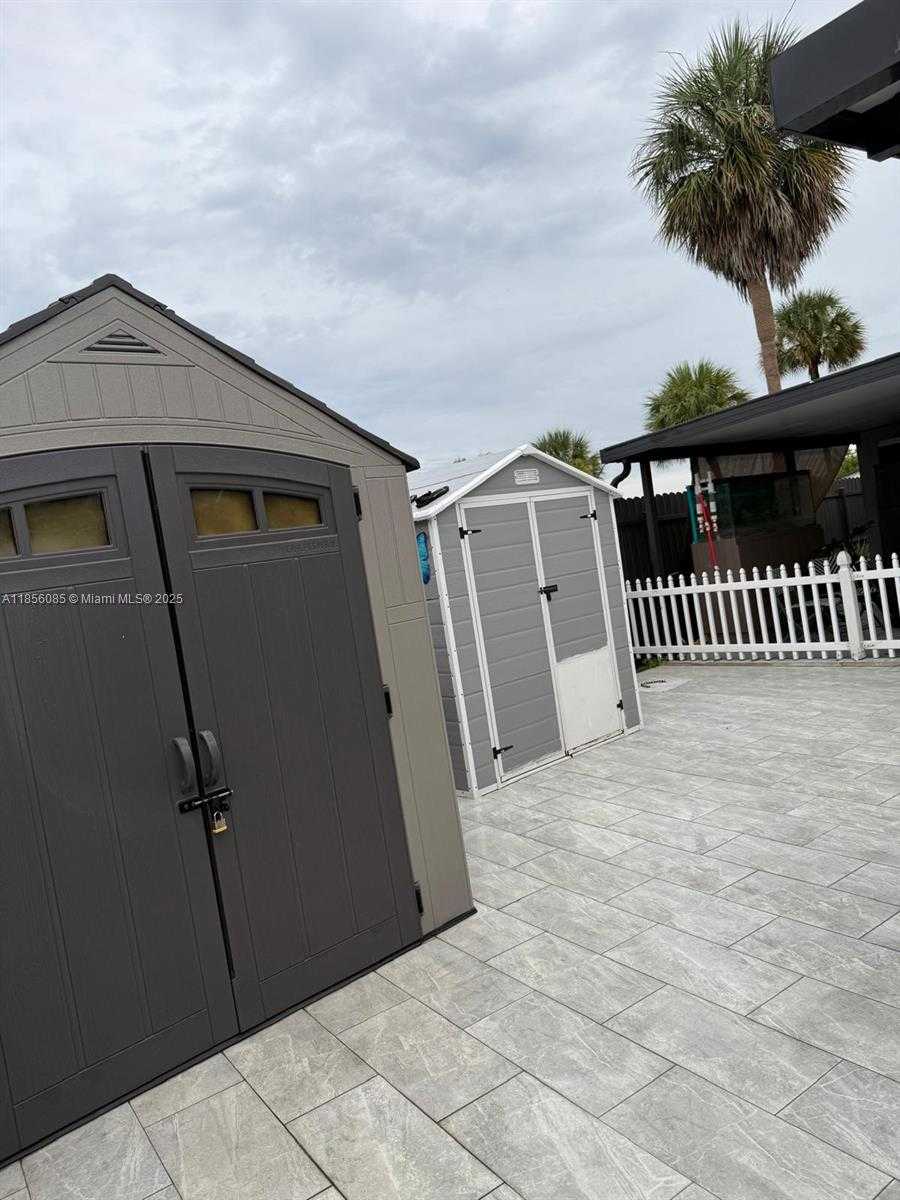 Small Image of 19570 NORTH WEST 55TH CIR PL, Miami Gardens Number 23