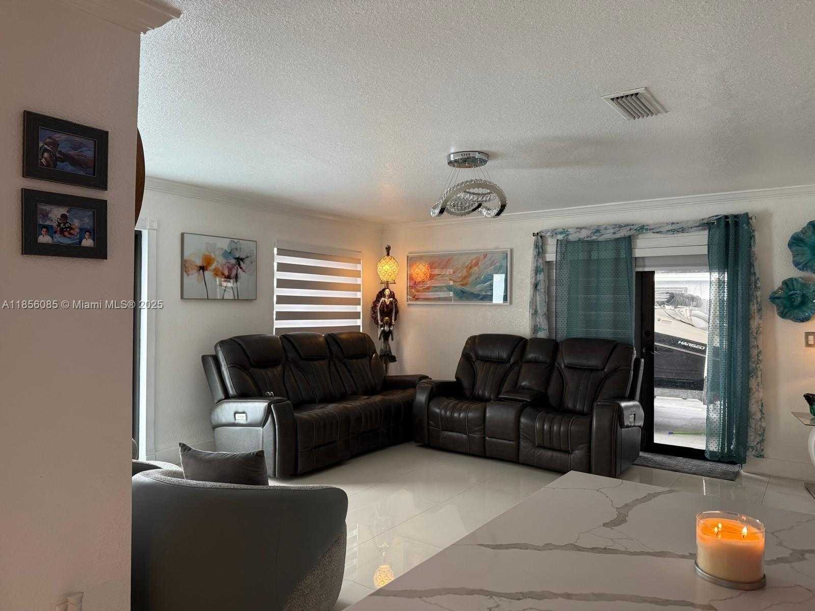 Small Image of 19570 NORTH WEST 55TH CIR PL, Miami Gardens Number 27