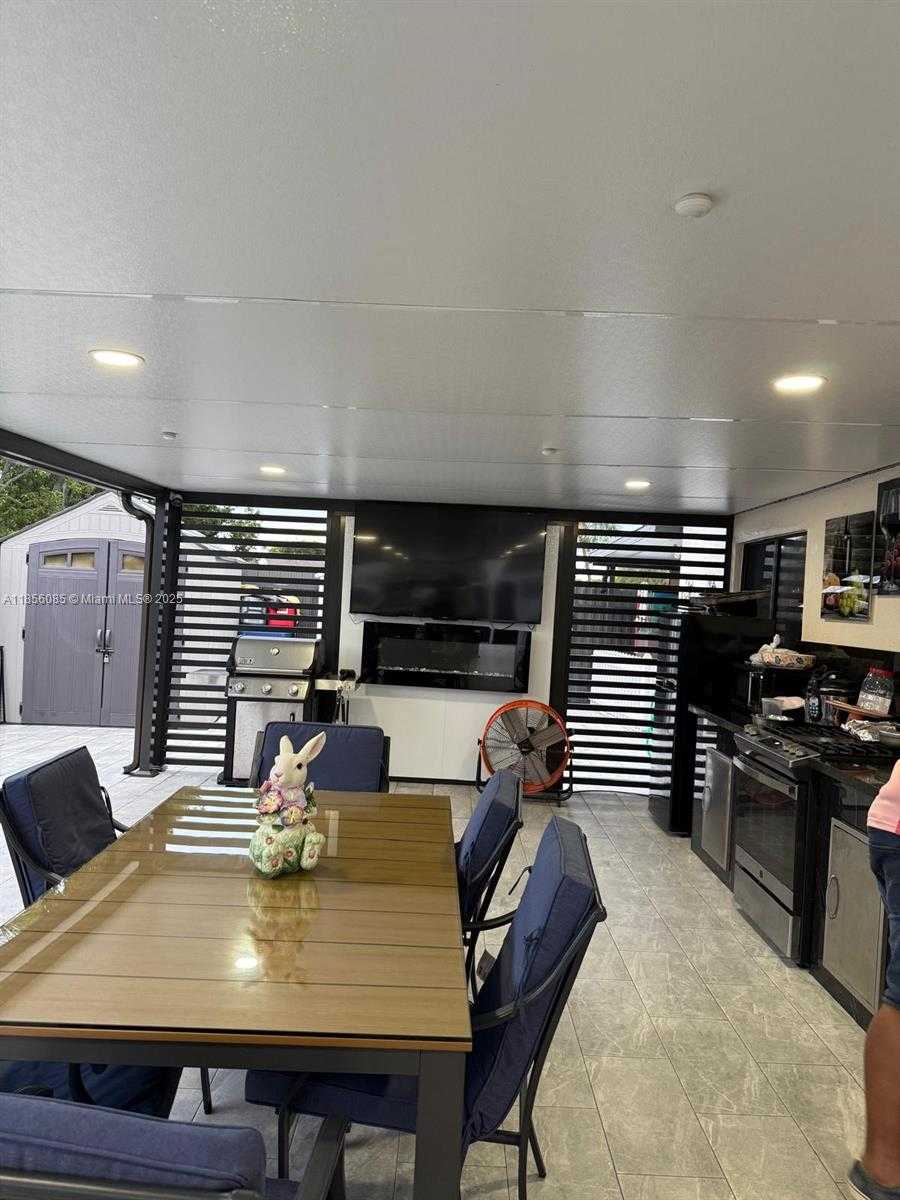Small Image of 19570 NORTH WEST 55TH CIR PL, Miami Gardens Number 28