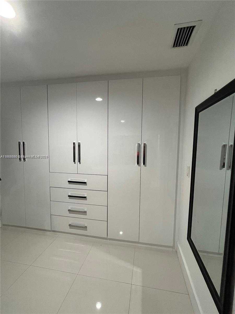 Small Image of 19570 NORTH WEST 55TH CIR PL, Miami Gardens Number 9