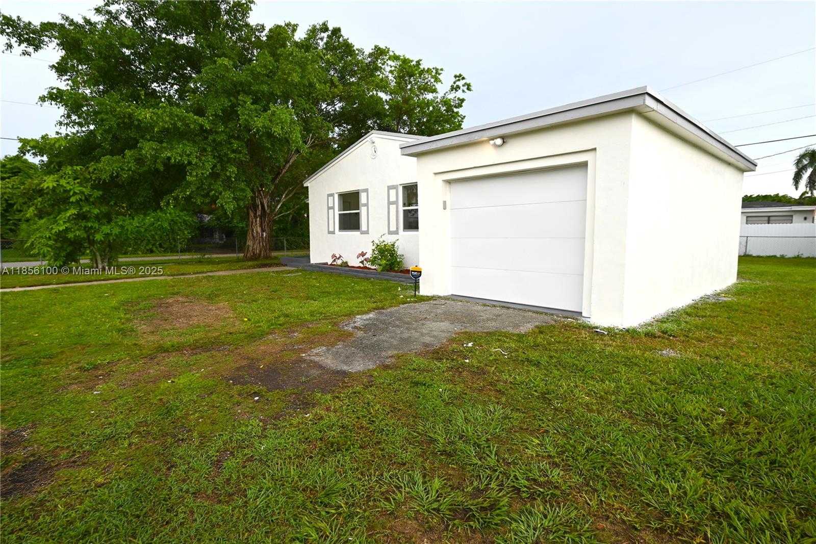 Small Image of 16900 SOUTH WEST 301ST TER, Homestead Number 19