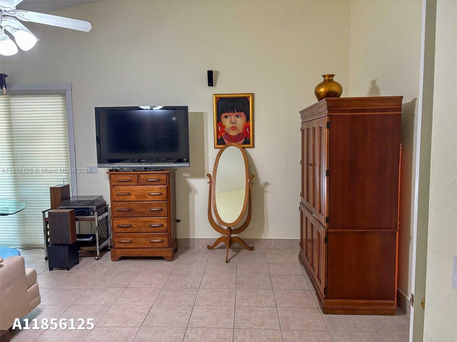 Small Image of 15255 SOUTH WEST 80TH AVE, Palmetto Bay Number 15