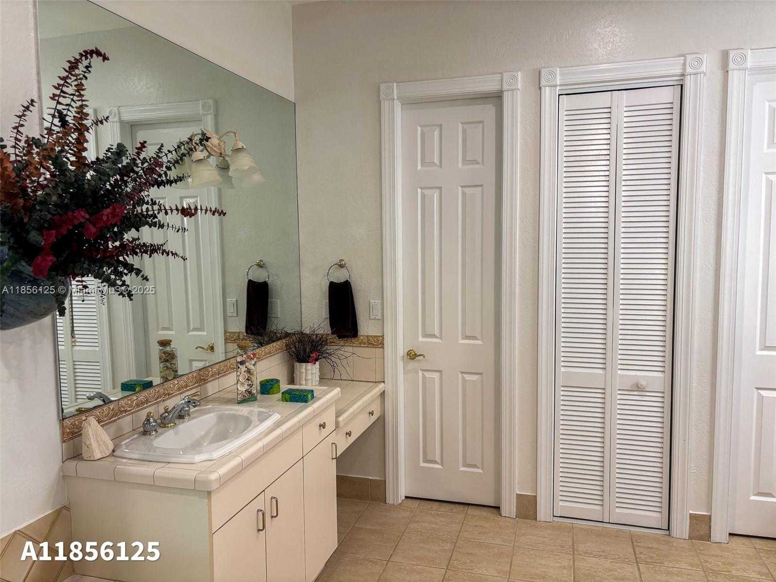 Small Image of 15255 SOUTH WEST 80TH AVE, Palmetto Bay Number 16